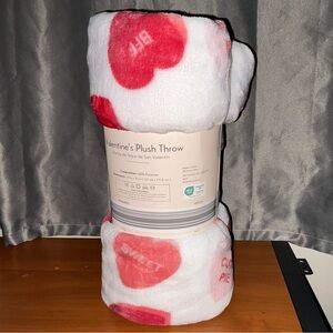 Valentine’s Day Conversational Heart Throw / Blanket